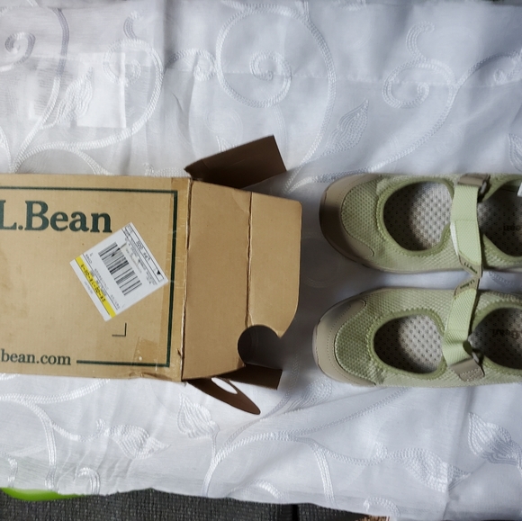 L.L Bean Celadon Summer Sneaker. Size 8 M. - Picture 3 of 4